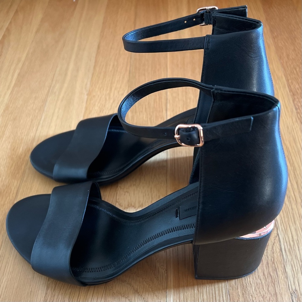 Alexander Wang Abby Leather Cutout Heel Sandal Size 39